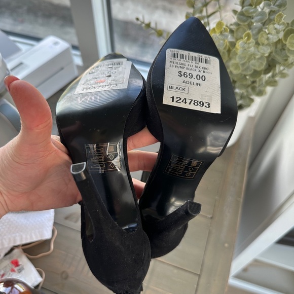 Material Girl Black Heels Elegant and Versatile - Picture 4 of 4